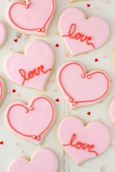 Valentines-Day-Cutout-Cookies3
